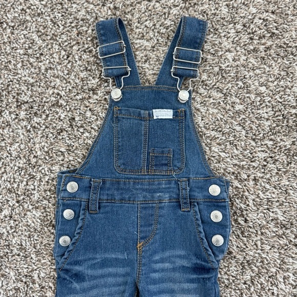 7 For All Mankind Baby Girls Blue Denim Ripped Overalls Size 9-12m - Picture 2 of 4